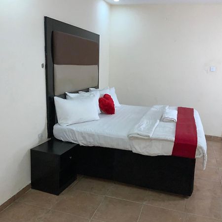 Senators Suites And Towers Hotel Omole Exterior foto