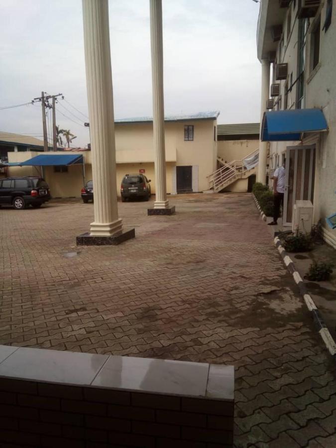 Senators Suites And Towers Hotel Omole Exterior foto