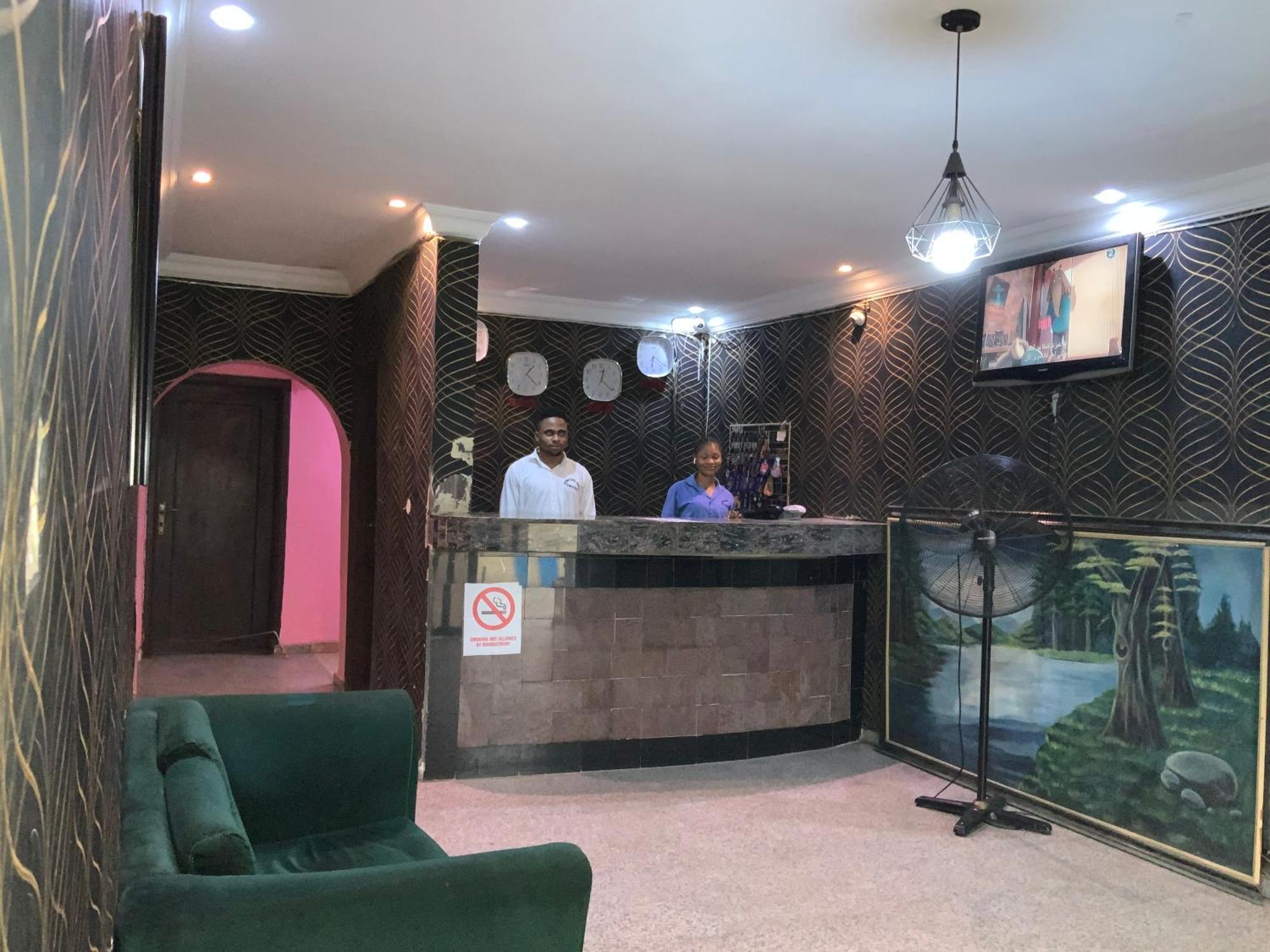 Senators Suites And Towers Hotel Omole Exterior foto