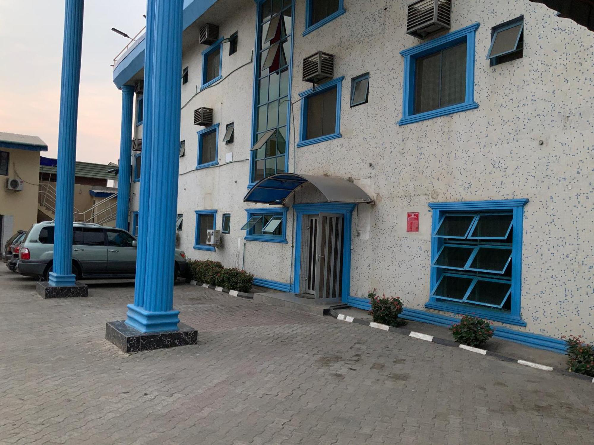 Senators Suites And Towers Hotel Omole Exterior foto